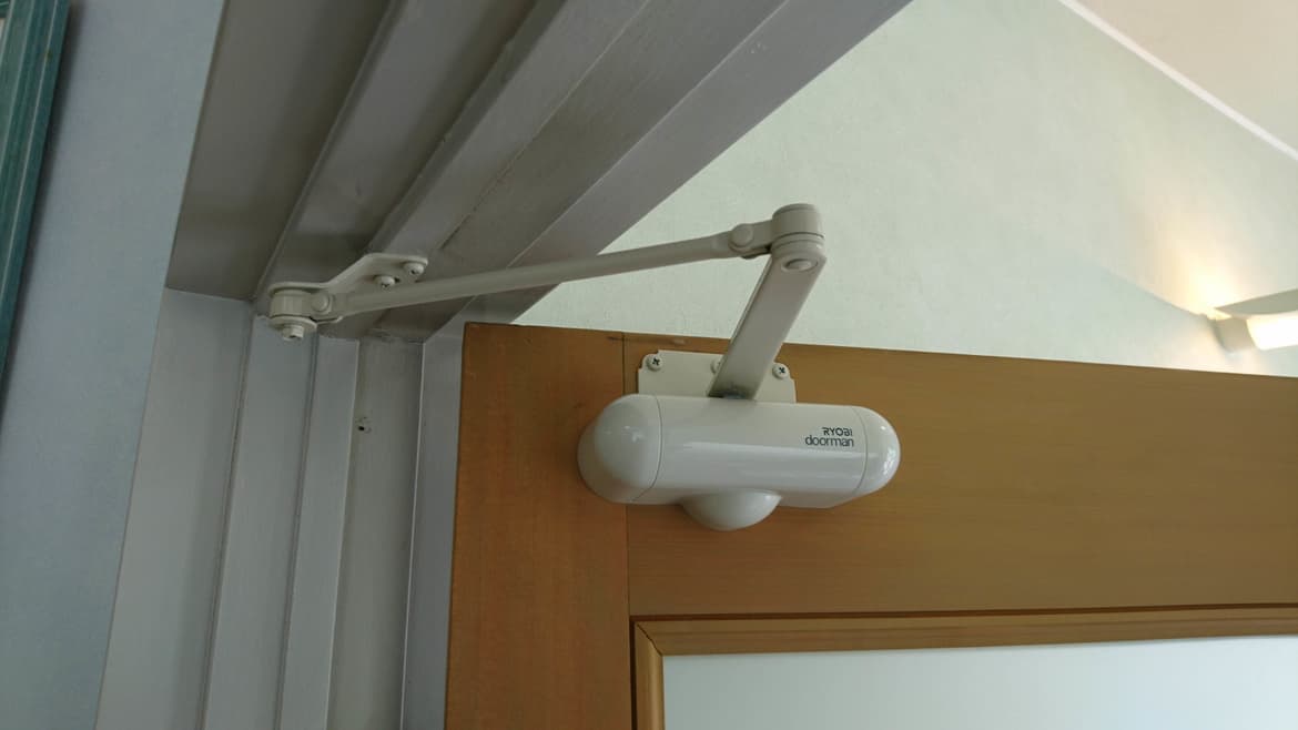 ドアマン取替え みよし市 | ドアマン取替えなら建具修理の窓口みよし市