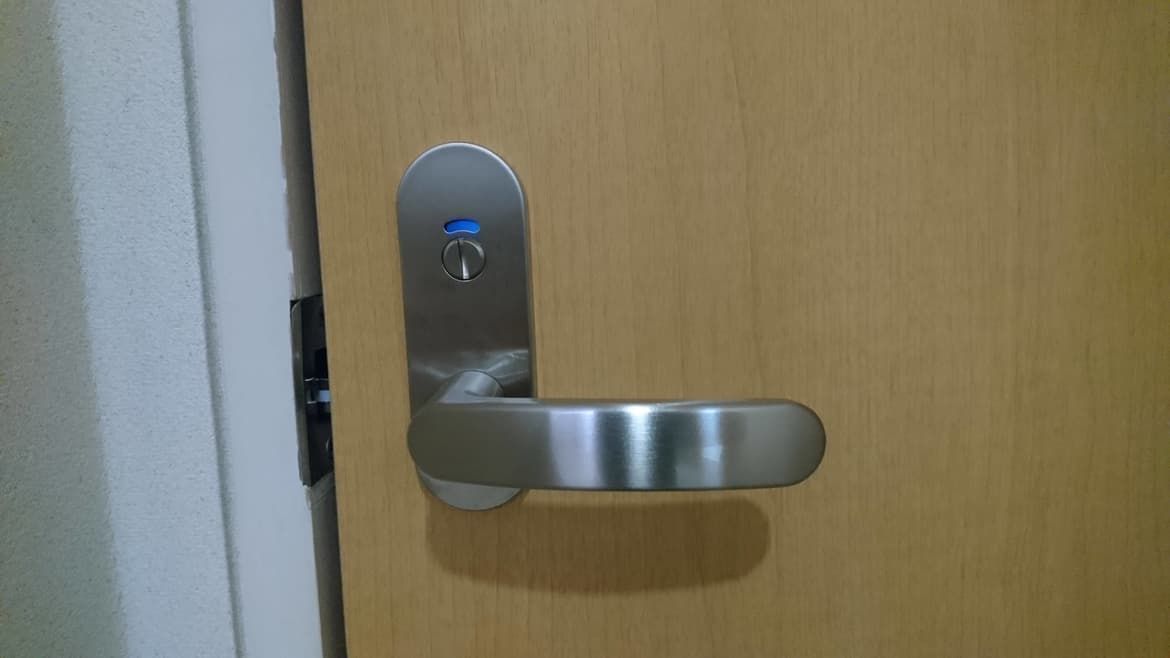 ドアノブの取替えならみよし市の建具修理の窓口みよし市